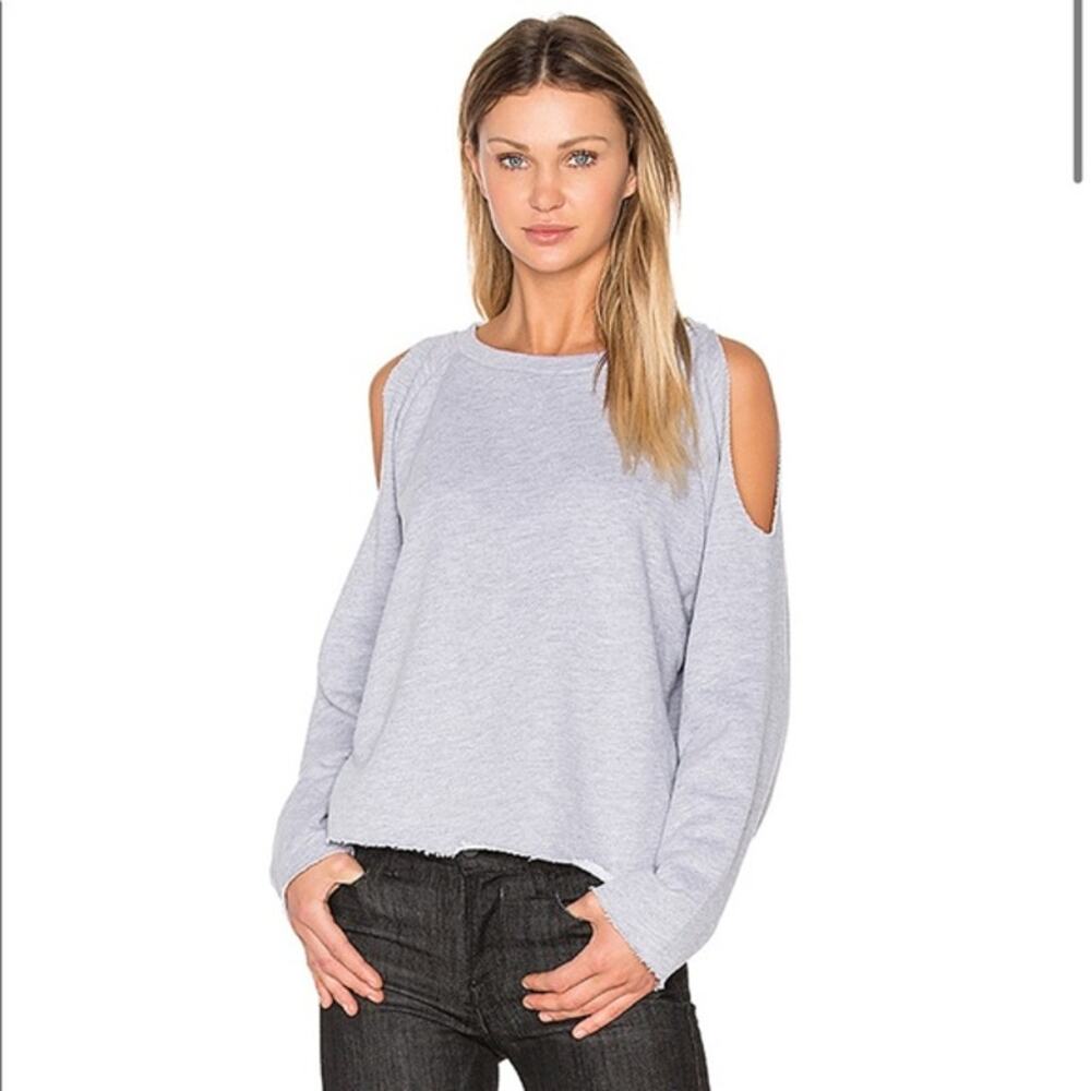 NYTT Cold Shoulder Gray Sweatshirt
